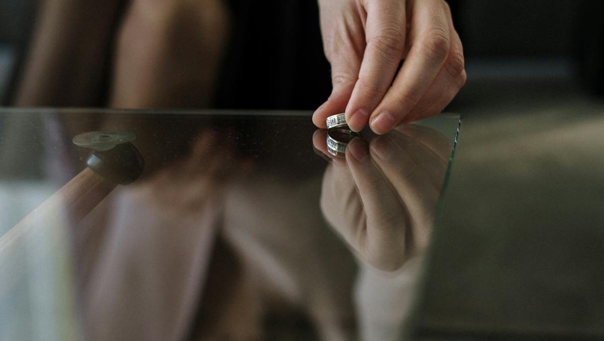 Calder Mullis Family Solicitors providing advice on Divorce and Seperation.